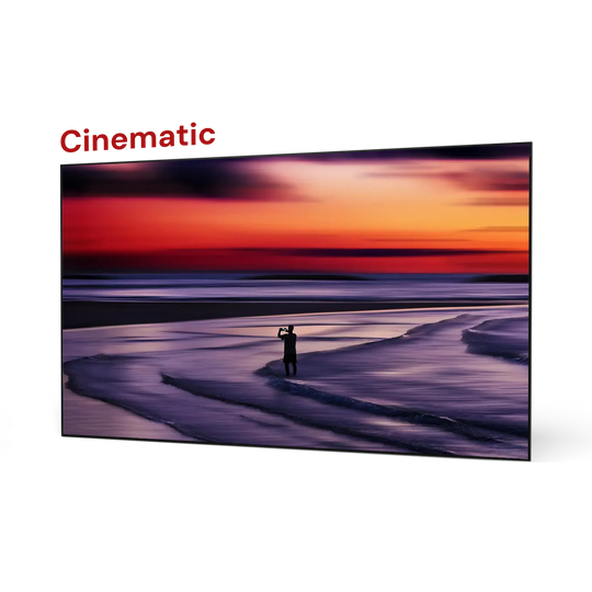 AWOL Vision Cinematic ALR Leinwand mit lebendigem Sonnenuntergang, ideal für Ultrakurzdistanz Beamer.