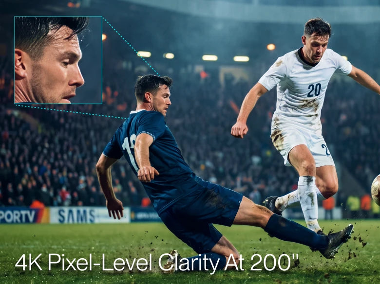 4K Fußball Beamer Bild mit scharfen Details bei 200 Zoll auf AWOL Vision Heimkino Leinwand.